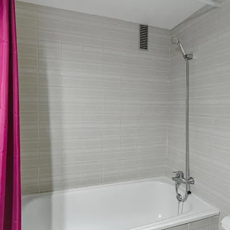 Apartment Family With 3 Bedrooms And Balcony Near Gigantes And Ocean