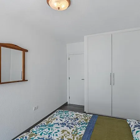 Apartment Family With 3 Bedrooms And Balcony Near Gigantes And Ocean *